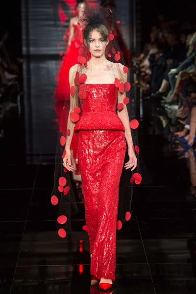 Look 66